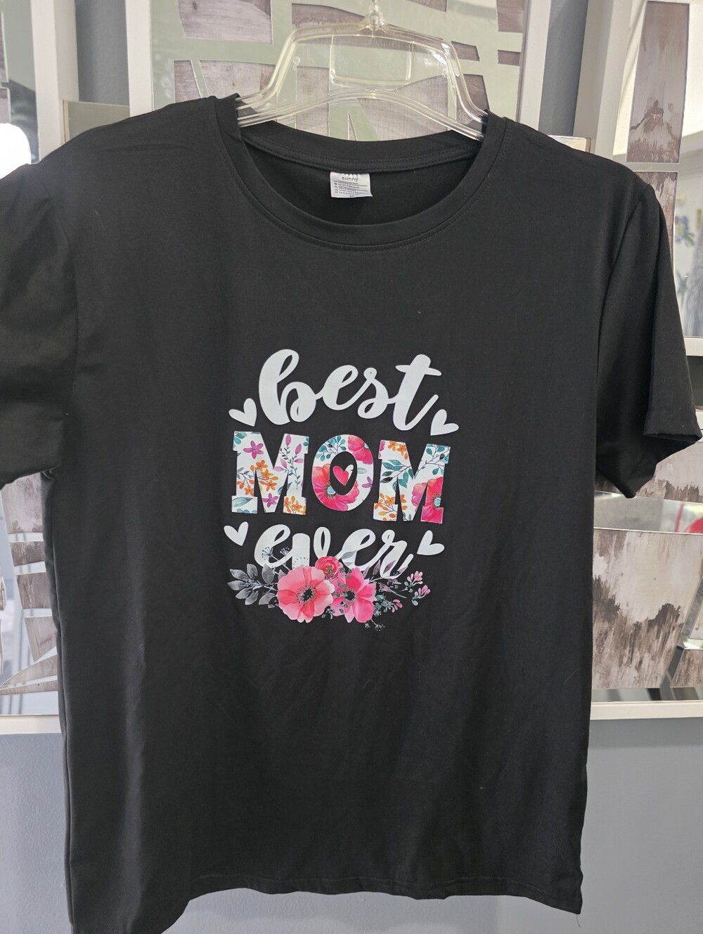 Best Mom Ever Floral Graphic Tee - Black